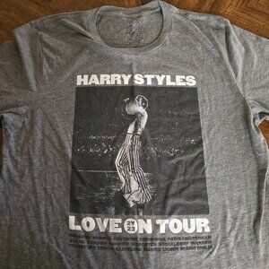 Official Harry Styles 2023 Love On Tour Short Sleeve Shirt Size (M)